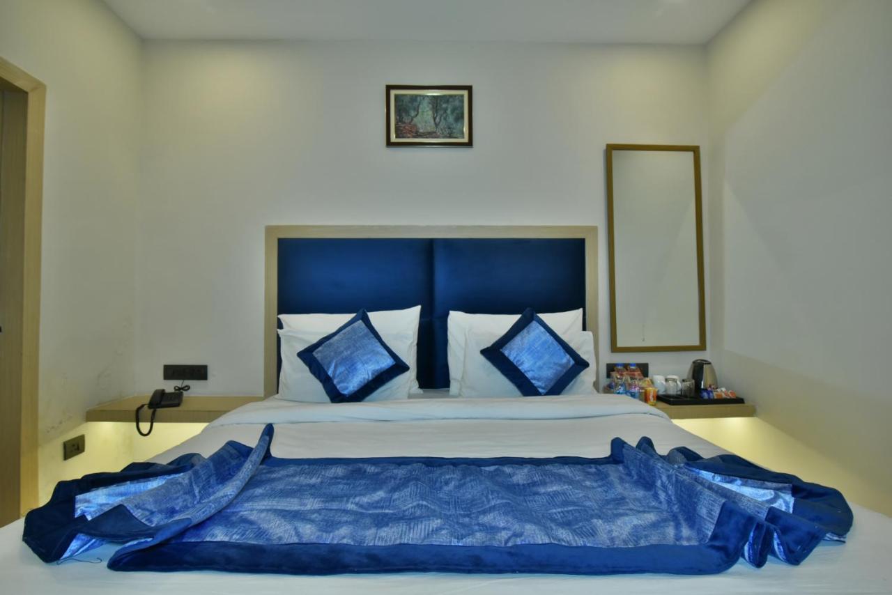 Hotel Puri Palace Amritsar Ngoại thất bức ảnh